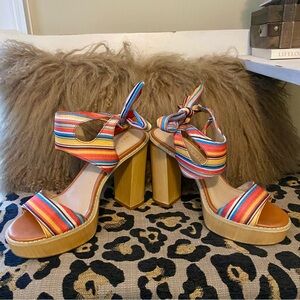 Very volatile tie back platform sandals